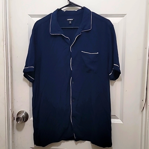 EXPRESS UNIXES PAJAMA SHORT SLEEVE SILKY  SHIRT BLUE SIZE T XL - Picture 1 of 6